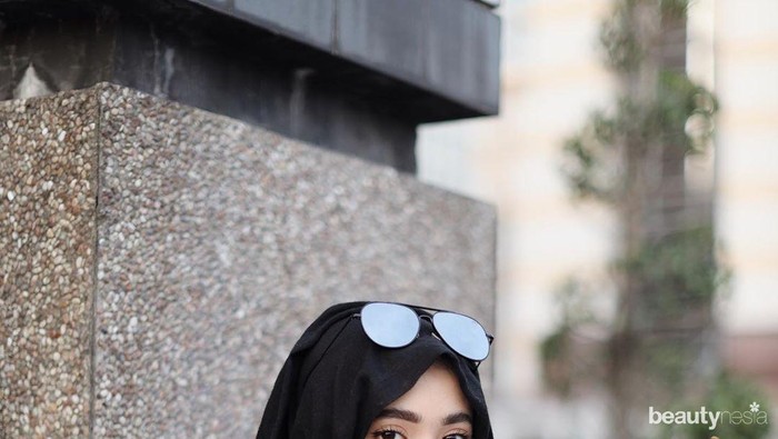 6 Style Hijab Remaja Khas Influencer Cantik Shirin Al Athrus