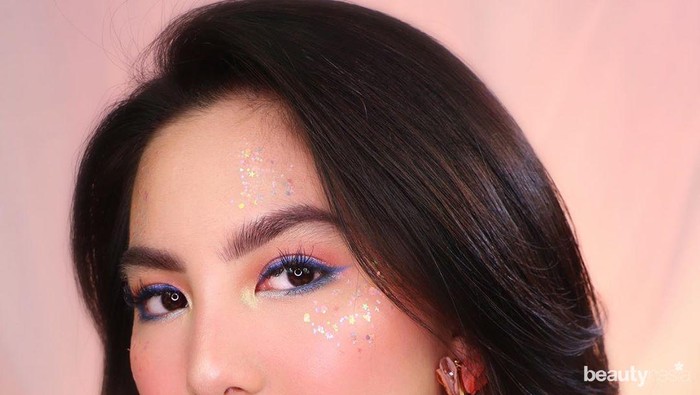 7 Potret Beauty Vlogger Devienna Setiawan yang Viral karena Sepotong Pizza