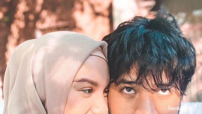 Sudah Setahun, Ini Perjalanan Cinta Irish Bella dan Ammar Zoni yang Manis