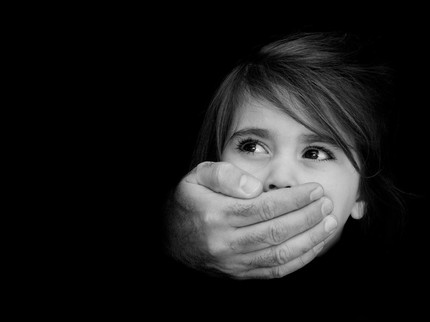 Kisah Tragis Wanita Disekap 24 Tahun oleh Ayahnya hingga Lahirkan 7 Anak