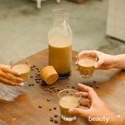 Minum dengan Bijak ya, Ini Bahayanya Minum Kopi Kemasan 1 Liter Berlebihan di Bulan Puasa