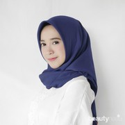Inspirasi Hijab untuk Hijabers saat Conference Call di Rumah Selama WFH
