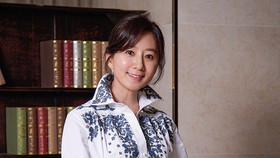 Kim Hee-ae Ikut D.O. EXO Bintangi Film Baru soal Luar Angkasa