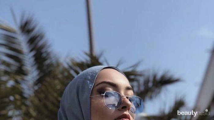 5 Kandungan yang Wajib Ada pada Sampo Wanita Berhijab