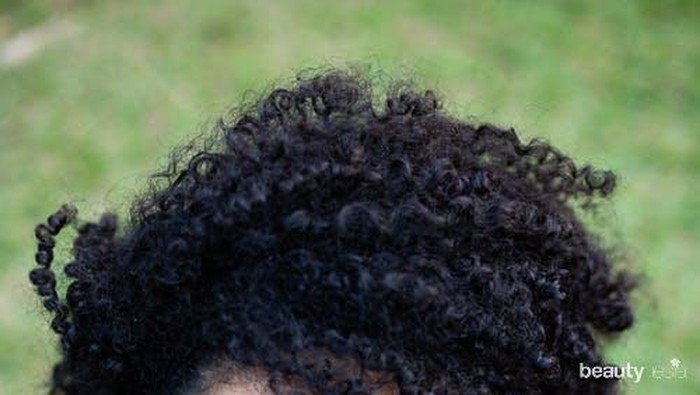 Mengguting Kuku di Malam Hari, Apakah Berbahaya?