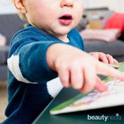 Pentingnya Menanamkan Kebiasaan Membaca untuk Perkembangan Anak