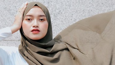 Indira Kalistha Menangis Saat Minta Maaf Soal Komentar Sepelekan Corona