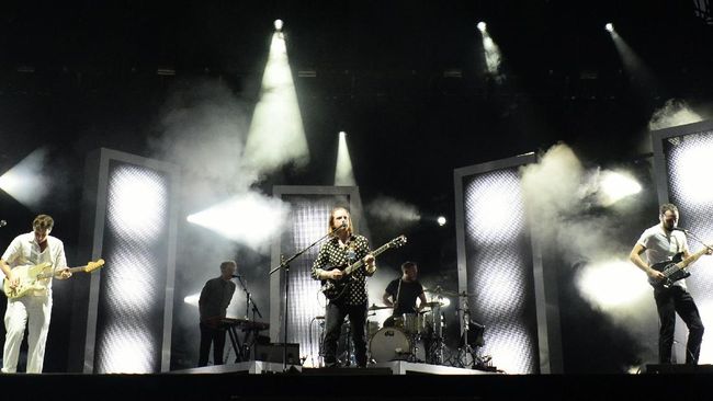 Irish band Two Door Cinema Club performs during the Rock-en-Seine music festival in Saint-Cloud near Paris on August 26, 2016. (Photo by BERTRAND GUAY / AFP)