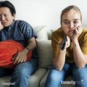 Semakin Jenuh Ketika di Rumah Aja? Hilangkan Kejenuhan dengan 4 Cara Ini