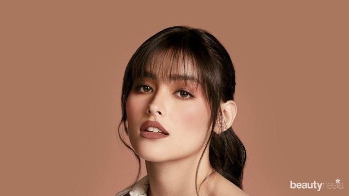 10 Potret Liza Soberano, Si Cantik Saingan Lisa Blackpink 10 Potret Liza Soberano, Si Cantik Saingan Lisa Blackpink