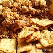Tak Cuma Kesahatan, Ini Bahaya Makan Banyak Gorengan untuk Kulit Wajah