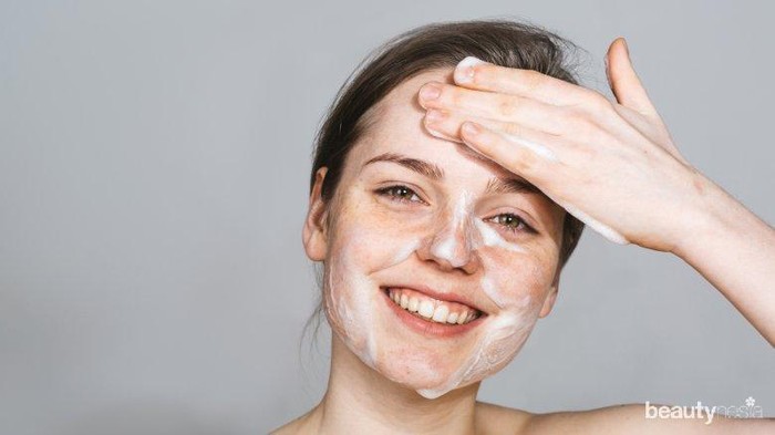 Beragam Pembersih Wajah yang Perlu Kamu Tahu, Sesuaikan dengan Jenis Kulit Kamu ya! Beragam Pembersih Wajah yang Perlu Kamu Tahu, Sesuaikan dengan Jenis Kulit Kamu ya!