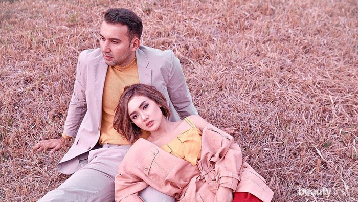 Resmi Memeluk Islam, Ini Momen Romantis Cita Citata dan Sang Kekasih