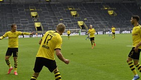 Selebrasi Gol Social Distancing Haaland yang Layak Dicontoh