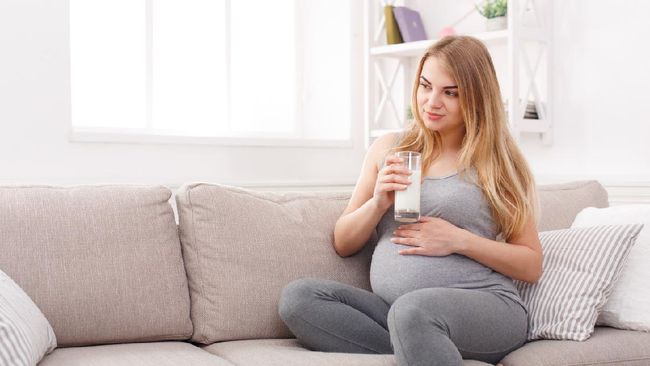 mengapa ibu hamil membutuhkan asupan kalsium lebih banyak daripada wanita yang tidak dalam kondisi hamil