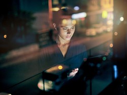 Bikin Iri, 10 Perusahaan Ini Beri Uang Sampai Laptop Baru untuk Pekerja WFH