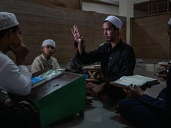 Khawatir Penerapan New Normal di Pesantren