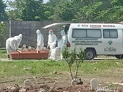 15 Warga Sidoarjo Positif Corona Gegara Buka Peti Pasien COVID-19, Ini Faktanya