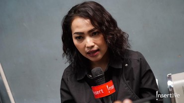 img-title Mpok Alpa Sedih Idul Fitri Tahun Ini Tak Ada Salat Ied di Masjid