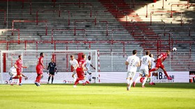 FOTO: Munchen Menang di Markas Union Berlin