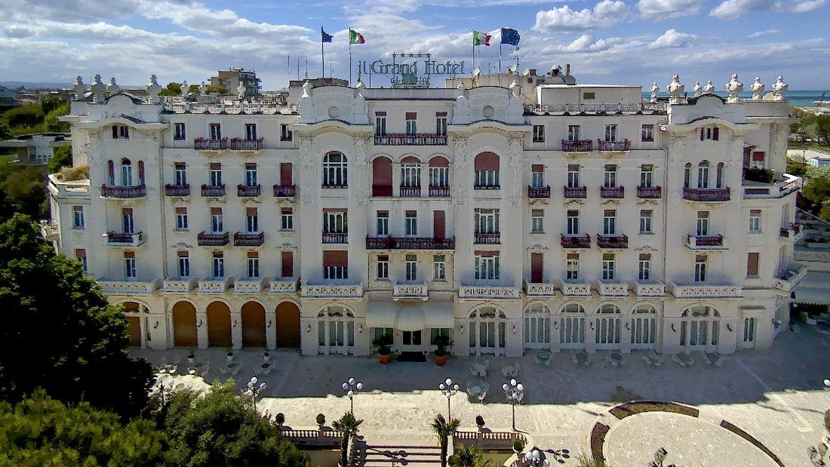FOTO: Hotel Mewah di Italia Menunggu Kunjungan Turis