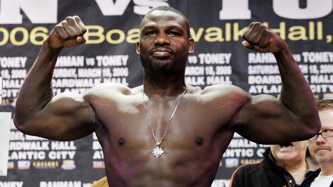 World Boxing Council Heavyweight Champion Hasim Rahman poses during the weigh-in 16 March 2006 at Ceasars Atlantic City, New Jersey. Rahman, who tipped the scales at 238 pounds, will defend his title 18 March 2006 in Atlantic City against James Toney, who weighed 237.  AFP PHOTO/Stan HONDA (Photo by STAN HONDA / AFP)