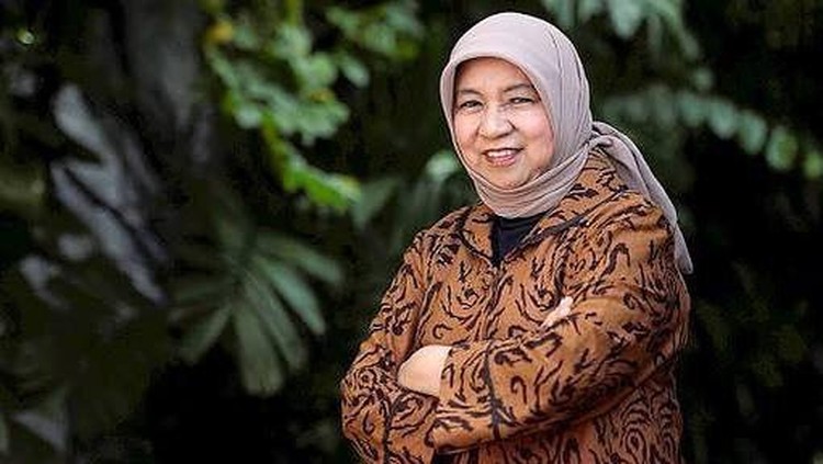 nurhayati subakat Nurhayati Subakat