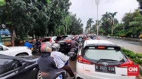 PSBB Belum Dilonggarkan, Jalanan DKI-Tangsel Padat Kendaraan