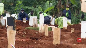 VIDEO: Cerita Tukang Gali Kuburan Khusus Covid-19