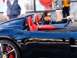Ibrahimovic Pamer Kembali Ferrari Terkencang saat Rayakan Gol ke-501