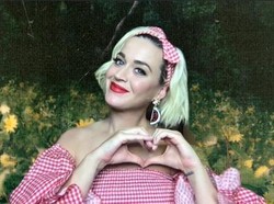 Bakal Tampil di Penobatan Raja Charles III, Katy Perry: Aku Sangat Bersemangat