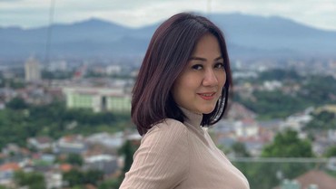 Tak Ada Cium Hingga Peluk Erat, Begini Cerita Lebaran Tante Ernie
