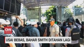 VIDEO: Pendukung Bahar Smith Datangi Lapas Gunungsindur