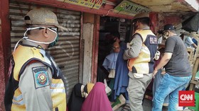 PKL Tanah Abang Dua Kali Ditertibkan dalam Sehari Selama PSBB
