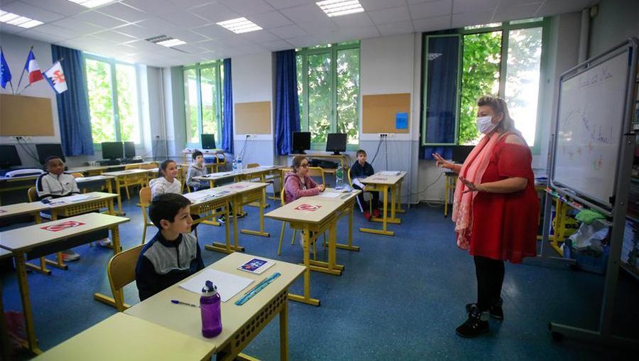 Sekolah Prancis