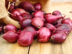 Jelang Lebaran, Harga Bawang Merah di Kota Parepare Meroket!