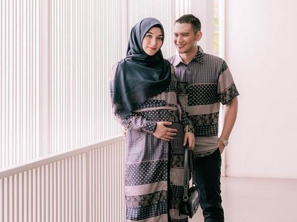 5 Foto Kehamilan Artis Indonesia & Suami, Mona Ratuliu hingga Citra Kirana