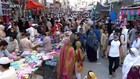 VIDEO: Warga Penuhi Pasar Jelang Lebaran