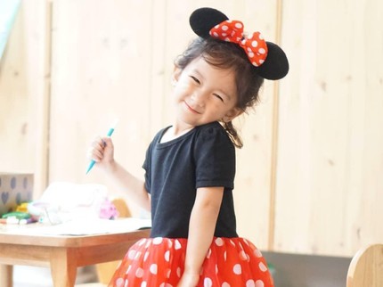 7 Potret Menggemaskan Anak Atiqah Hasiholan yang Makin Cute