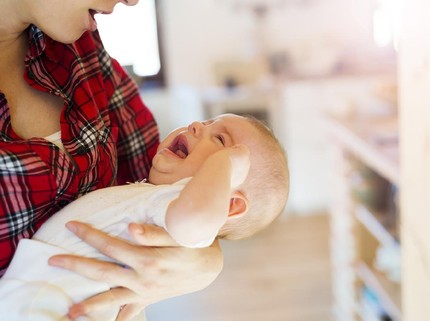 Bayi Rewel dan Enggak Mau Nyusu? Waspadai Bahaya Oral Thrush