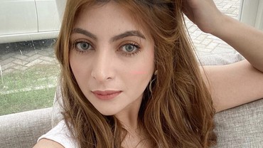 img-title Tuai Kontroversi, Selebgram Sarah Salsabila Hapus Video Lelang Keperawanan