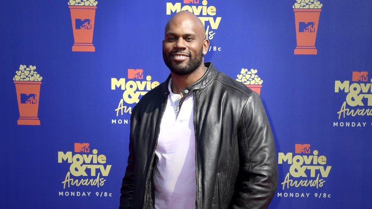 SANTA MONICA, CALIFORNIA - JUNE 15: Shad Gaspard attends the 2019 MTV Movie and TV Awards at Barker Hangar on June 15, 2019 in Santa Monica, California. (Photo by Frazer Harrison/Getty Images for MTV)