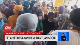 VIDEO: Rela Berdesakan Demi Bantuan Sosial
