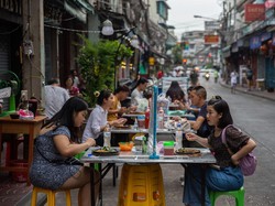 Satgas Covid-19 Ungkap Perilaku Wisatawan Belum Patuh Jaga Jarak