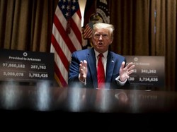 Trump Pernah Berniat Jual Puerto Rico Usai Dilanda Topan Maria