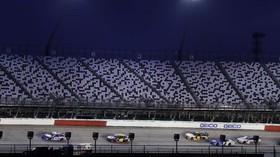 FOTO : Denyut Balapan NASCAR di Tengah Pandemi Corona