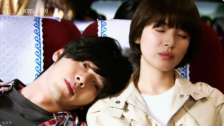 Song Hye Kyo dan Hyun Bin Song Hye Kyo dan Hyun Bin
