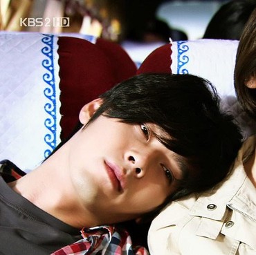 Jalinan Asmara Sempat Kandas, Hyun Bin dan Song Hye Kyo CLBK?