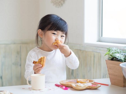 #DiRumahAja, Coba Ide Camilan Sehat Ini untuk Tumbuh Kembang Si Kecil