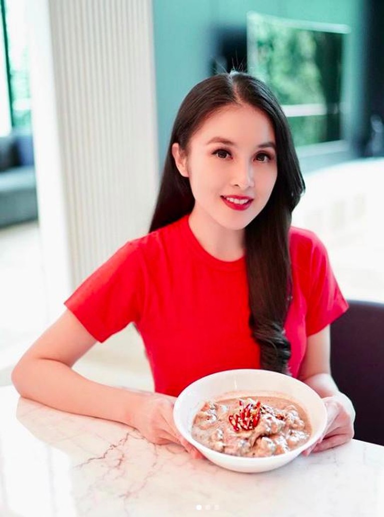 Sandra Dewi Sandra Dewi